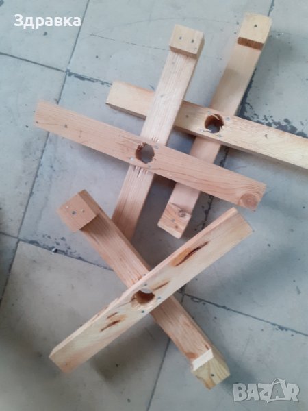 Кръстачка / Стойка за елха, снимка 1