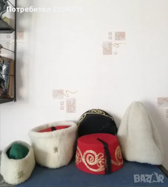 Фолклорни шапки, калпаци, фесове, бродирани тибитейки., снимка 1