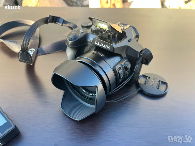 Panasonic Lumix DMC-FZ330 (4K, Wi-Fi, F2.8 25-600mm LEICA, 12.1 MPix), снимка 1