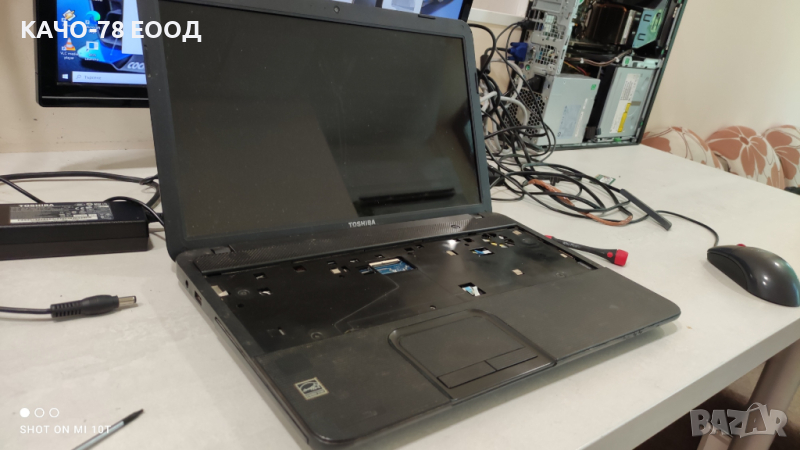 Лаптоп Toshiba Satellite C850-1KM, снимка 1
