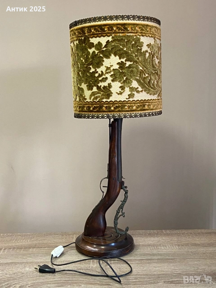 Антик лампион от Испания, снимка 1