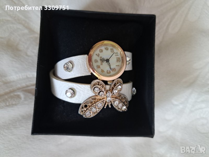 Дамски часовник тип гривна, снимка 1