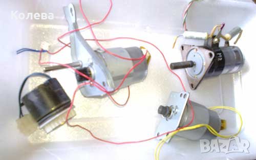 Четири моторчета от принтери, снимка 1