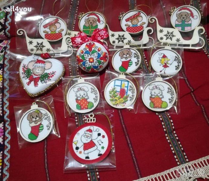 Коледни декорации с ръчна бродерия, снимка 1