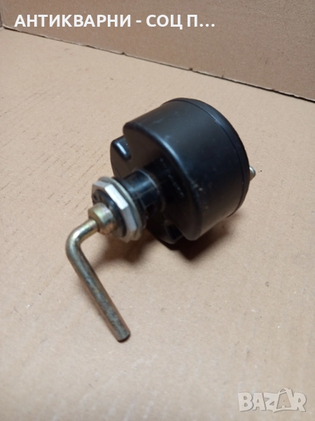 Соц Стар Чисто Нов Немски Превключвател За Подгревни Свещи. , снимка 1