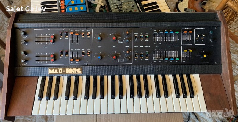 Korg Maxi Korg 800DV, снимка 1