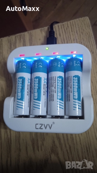 Зарядно CZVV за Li-ion батерии АА,ААА с вклчени 4бр.АА батерии , снимка 1
