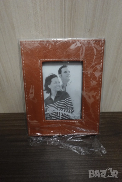 Кожена рамка за снимка , снимка 1