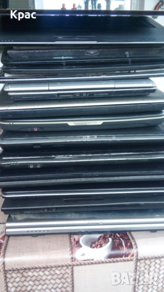 над 50 броя лаптопи , снимка 1