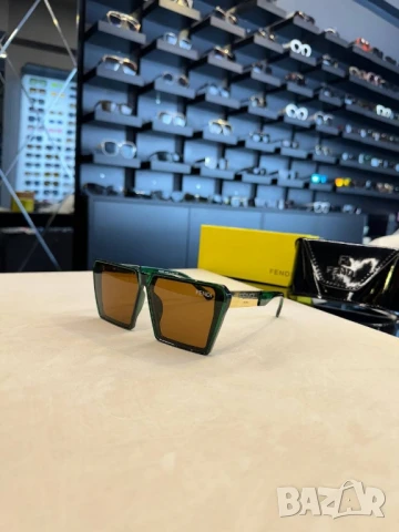 очила с черен обикновен калъф christian dior fendi louis vuitton , снимка 2 - Слънчеви и диоптрични очила - 51004943