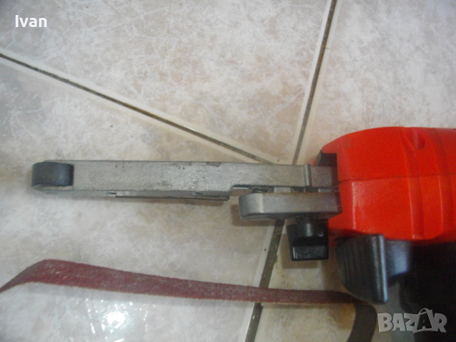 Оригинален Английски 350 Вата-Мини Лентов Шлайф-Електрическа Пила-Black Decker K293E-Почти Нов, снимка 12 - Други инструменти - 36327796