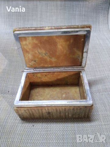 Кутия за бижута 