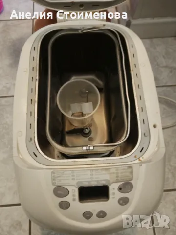 Хлебопекарна Moulinex с 2 бъркалки, снимка 1