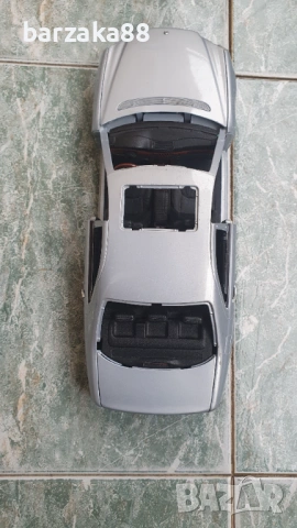 Mercedes S500 1:18 Maisto, снимка 5 - Колекции - 53493783