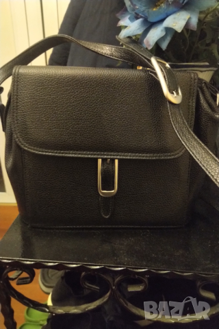 umberto enzo естествена кожена чанта , снимка 2 - Чанти - 44658753