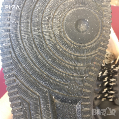 Като нови сникерси естествена кожа, снимка 7 - Маратонки - 36251744