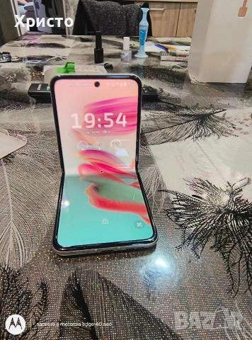 Motorola RAZR 40, снимка 9 - Motorola - 53433287