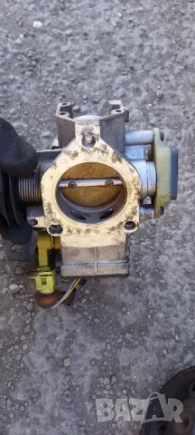 Дроселова клапа Peugeot 406 2.0 бензин, снимка 2 - Части - 47651444