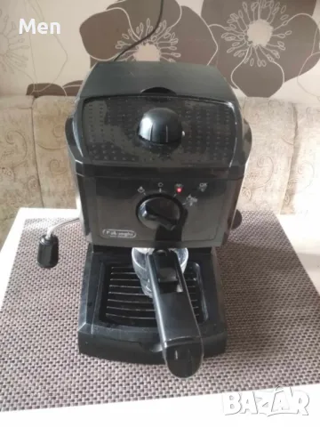 Кафемашина DeLongi, снимка 2 - Кафемашини - 48880541