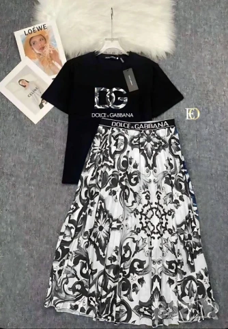 дамски комплекти dolce gabbana , снимка 6 - Комплекти - 51302007