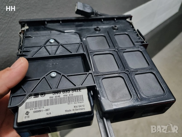 Media In/ USB за VW, снимка 3 - Части - 53420345