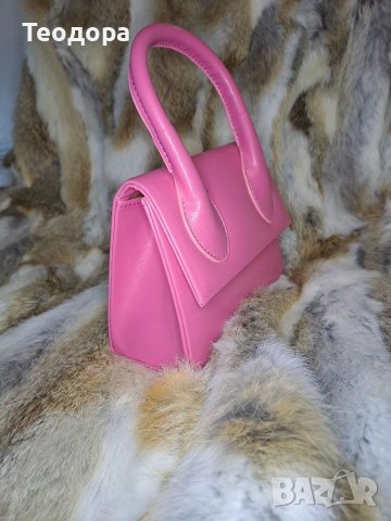 Розова чанта , снимка 10 - Чанти - 38926338