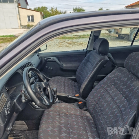 VW Golf, снимка 5 - Автомобили и джипове - 52852256