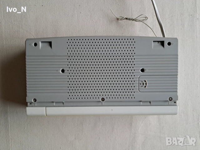 Радио часовник Grundig Sonoclock 690., снимка 6 - Радиокасетофони, транзистори - 52656526