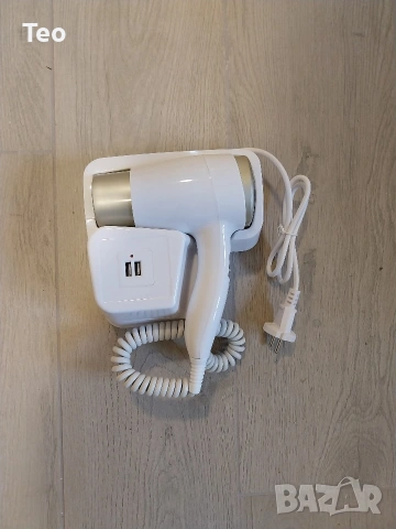 Стенен сешоар за баня 