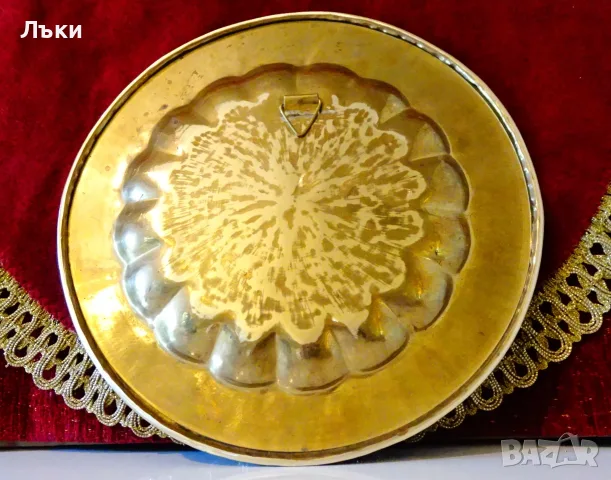 Бронзова чиния,фруктиера,клетъчен емайл,паун. , снимка 2 - Антикварни и старинни предмети - 56033910