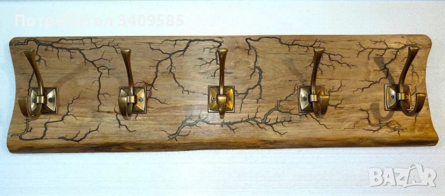 Закачалка за дрехи от орех, с епоксидна смола и светеща боя, снимка 2 - Декорация за дома - 52566053