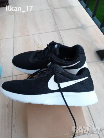 Маратонки Nike Оригинални Внос от Германия в отлично състояние!, снимка 2 - Маратонки - 50432839