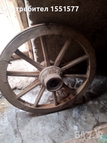 Дървено колело за декорация 