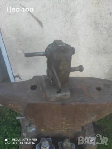 Малък редуктор, снимка 2 - Други машини и части - 48034115