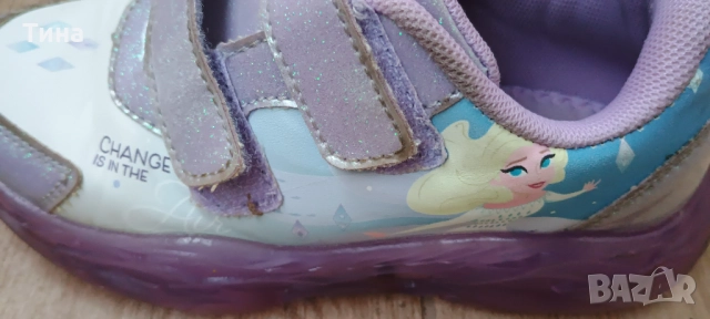 Светещи маратонки Frozen, снимка 4 - Детски маратонки - 51490712