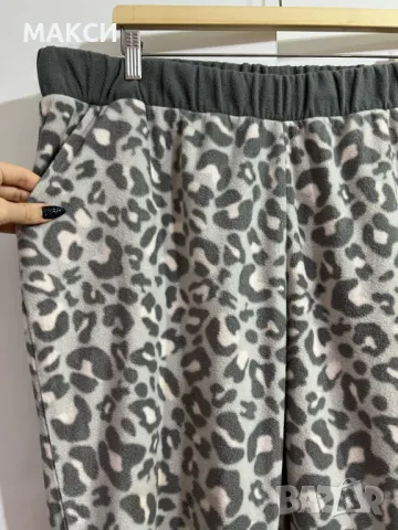 Макси еластично марково поларено долнище с висока широка ластична талия и джобове в модерен леопардо, снимка 3 - Клинове - 48487877