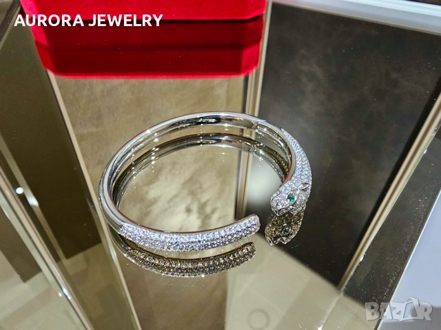 CARTIER Panthere de Cartier White Gold Diamonds Дамска Гривна, снимка 6 - Гривни - 52905115