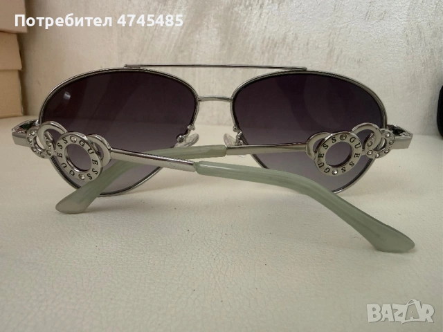 Слънчеви очила Guess, снимка 2 - Слънчеви и диоптрични очила - 53585156