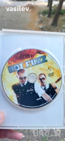 Горещи палки (Саймън Пег и Ник Фрост) DVD, снимка 3 - DVD филми - 42569334