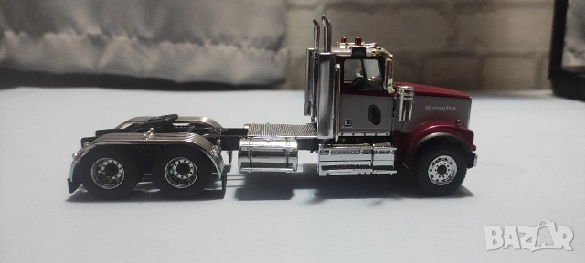 Колекционерски камион мащаб 1:50, снимка 3 - Колекции - 53866356