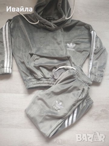 Adidas нов детски плюшен екип, снимка 1 - Детски комплекти - 40238032