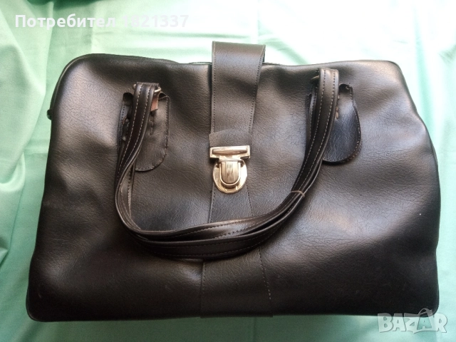 Кожена пътна чанта