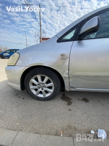 Toyota Avensis verso, снимка 4 - Автомобили и джипове - 53861896