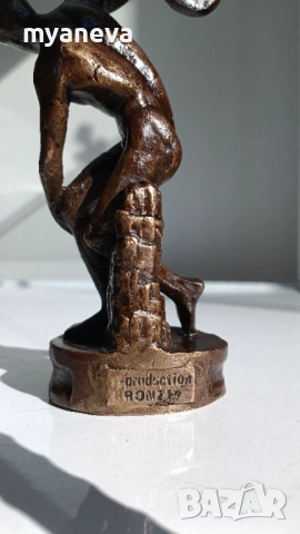 Дискохвъргачът или „Дискобол“ , бронзова статуетка , снимка 7 - Статуетки - 53817587