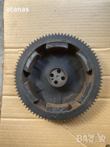 Honda bf35/50 маховик, снимка 2 - Воден транспорт - 55903076