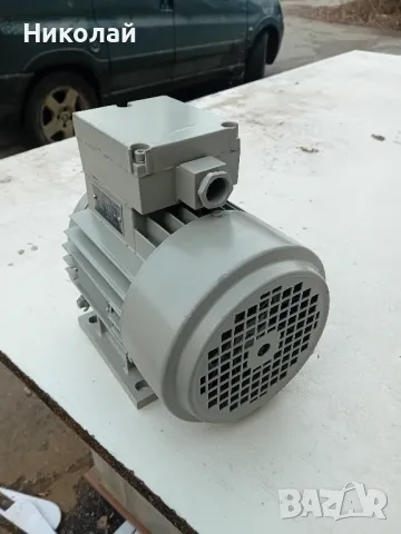 електро двигател, снимка 2 - Електродвигатели - 48470388