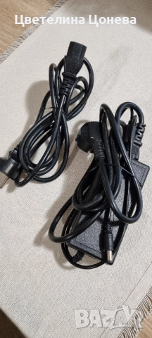 монитори Dell 19", снимка 2 - Монитори - 52497503