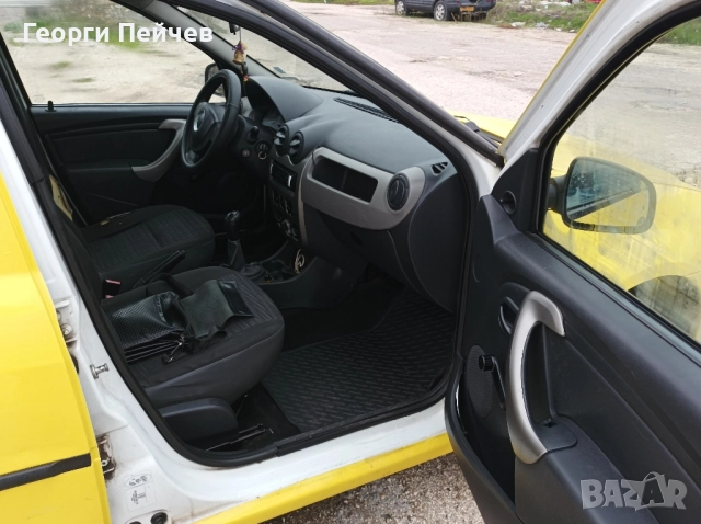 Дачия Логан , снимка 5 - Автомобили и джипове - 52434518