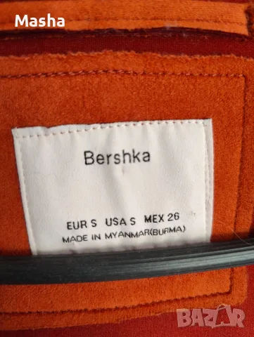 Лек велурен шлифер Bershka / Дълго сако – Размер S, снимка 4 - Сака - 55967267