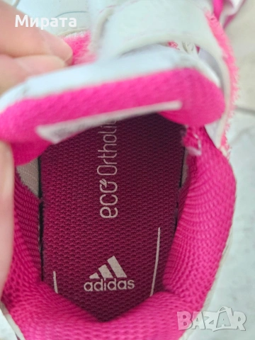 Детски маратонки на Адидас Оригинални, снимка 7 - Детски маратонки - 53768520